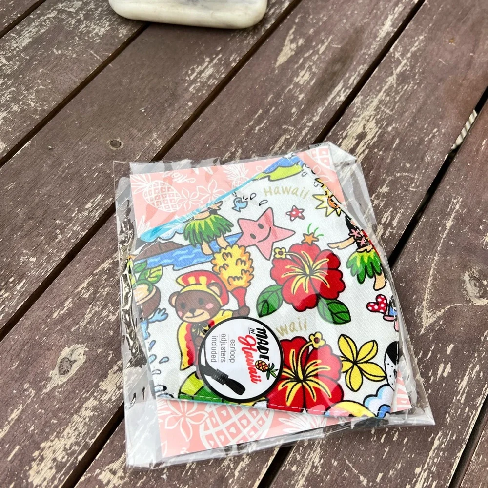2 cotton face masks